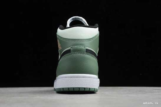 EP CZ0774-300 CZ0774-300 Dutch Mid 1 Jordan Green 0416